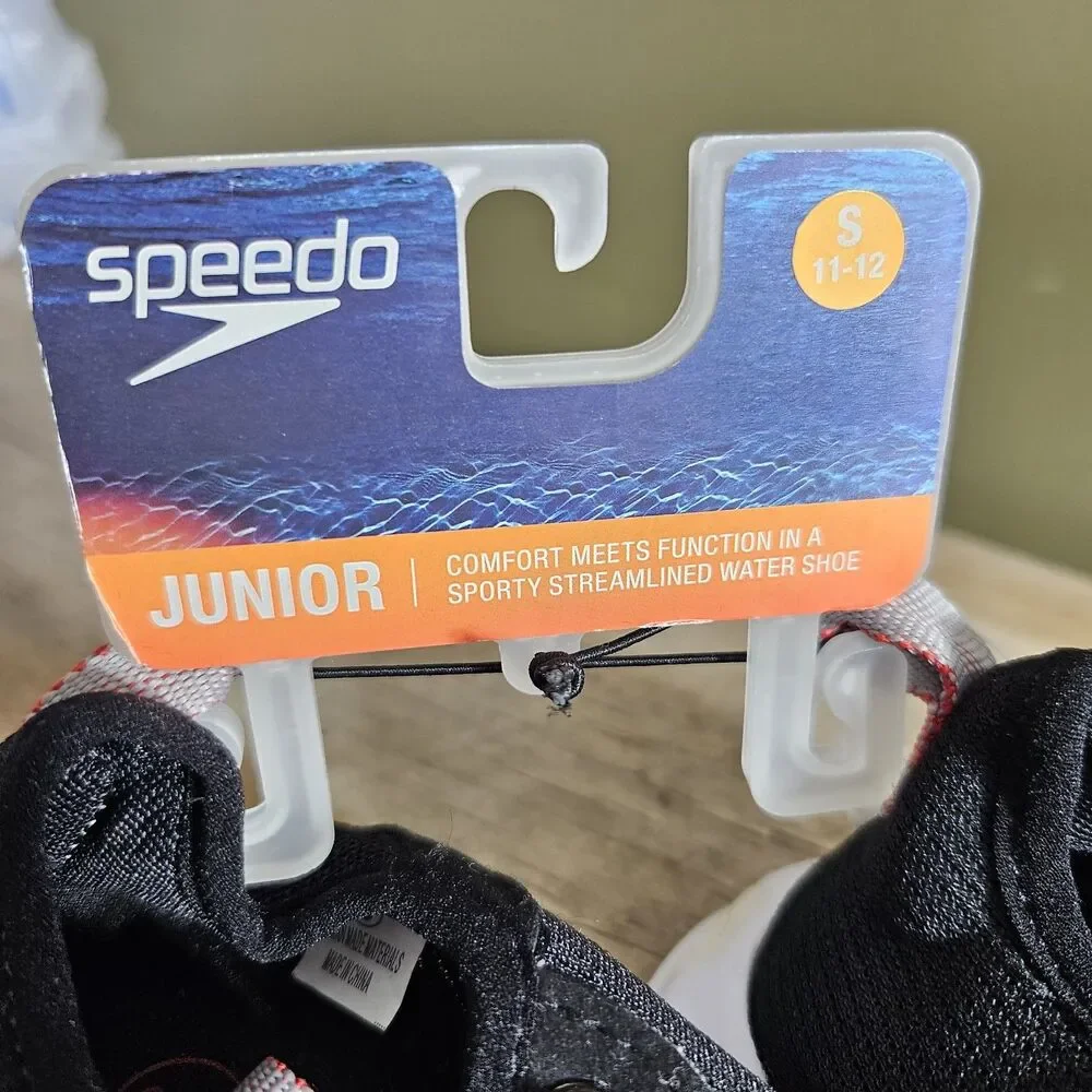 Speedo Surfwalker Pro Water Shoes Boys Swim Shoes Black Sz Sm 11-12 Junior NWT